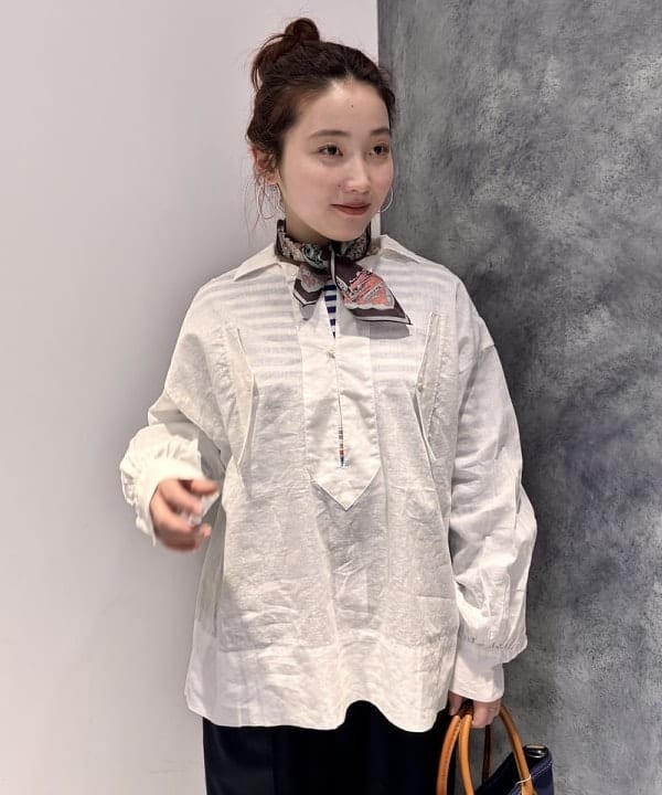 モモさんの「BEAMS WOMEN｜【別注】L.L.Bean / Deep Bottom Leather Handle Zip Tote Mini」を使ったコーディネート