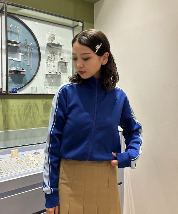 山本 里南さんの「BEAMS WOMEN｜」を使ったコーディネート
