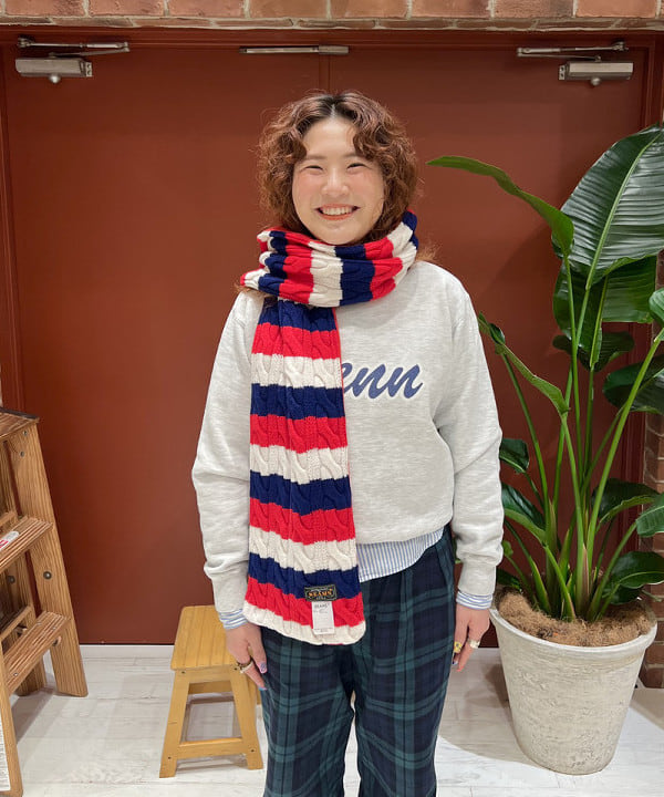エノモト アミさんの「BEAMS WOMEN｜【別注】GOOD ROCK SPEED / カレッジ クルー スウェット」を使ったコーディネート