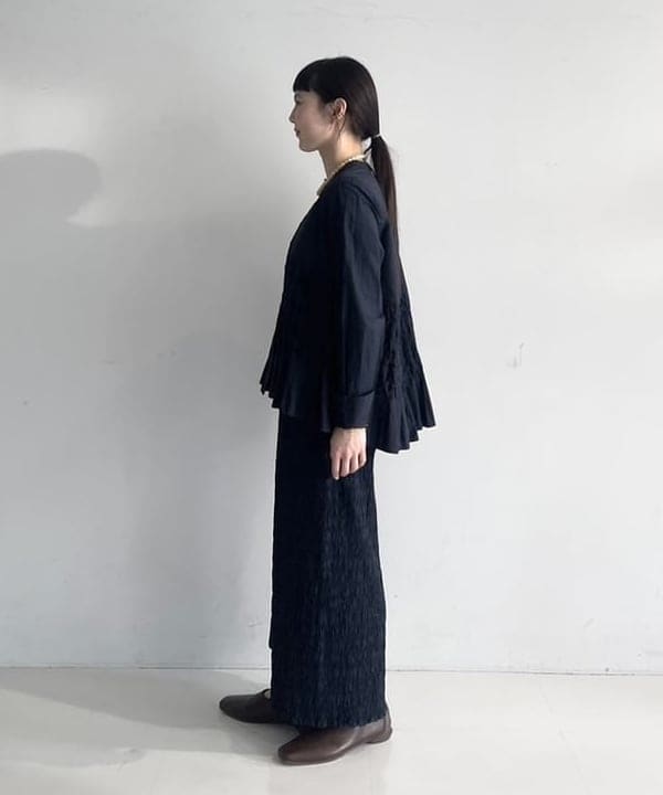 Ichika Hondaさんの「BEAMS WOMEN｜SHISEI / MM TIGHT SQUARE スリッポン」を使ったコーディネート