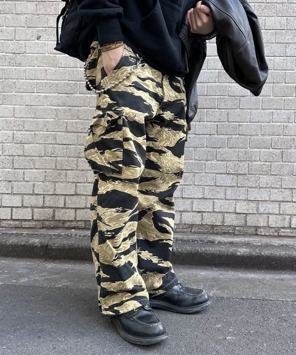 中川 裕希さんの「BEAMS WOMEN｜ユーズド加工 レザー ショートブルゾン」を使ったコーディネート