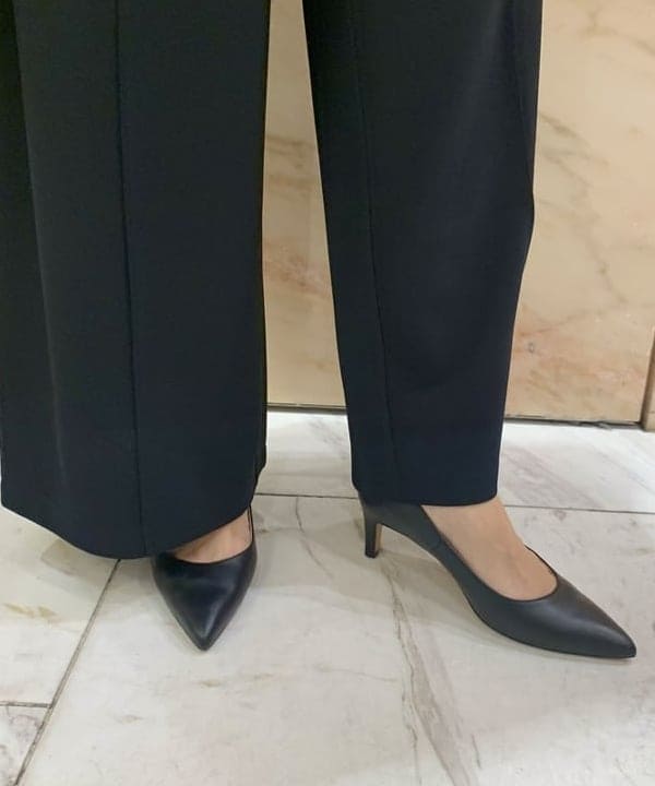 AONO SHIKAMAさんの「BEAMS WOMEN｜Demi-Luxe BEAMS / ガラスパール Y字 ネックレス」を使ったコーディネート