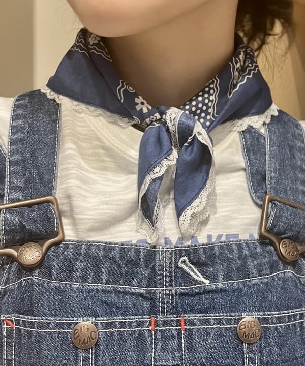 小原 もこさんの「BEAMS WOMEN｜アンカー コンチョ ヘアゴム」を使ったコーディネート
