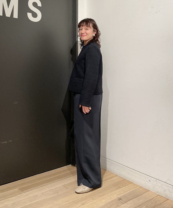 IZUMI MAYUMIさんの「BEAMS WOMEN｜ツイード クルーネック ジャケット＊」を使ったコーディネート