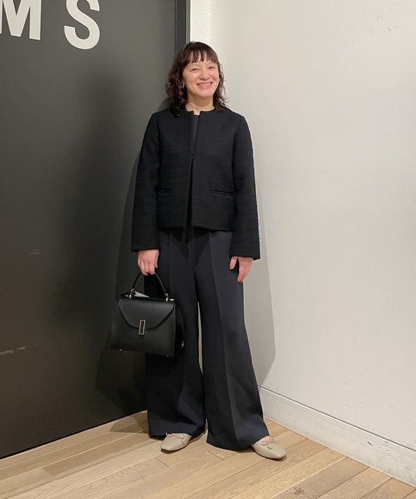 IZUMI MAYUMIさんの「BEAMS WOMEN｜ツイード クルーネック ジャケット＊」を使ったコーディネート