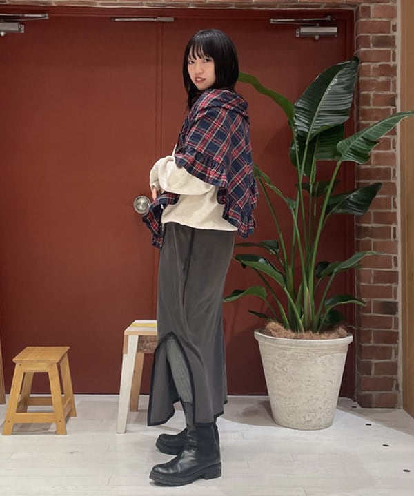 サカサイスズカさんの「BEAMS WOMEN｜maturely / スィン ストリング スリット ワンピース」を使ったコーディネート