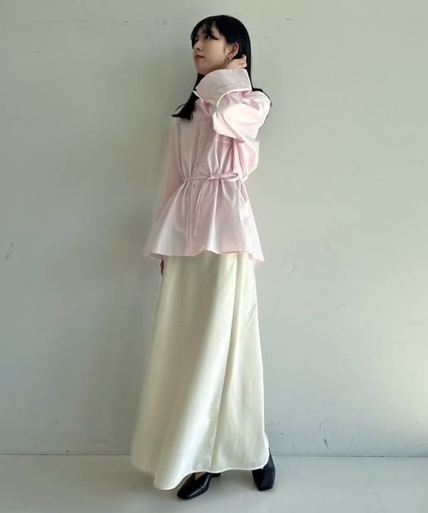 山田 千遥さんの「BEAMS WOMEN｜AK+1 / ワイドカフス シャツ」を使ったコーディネート