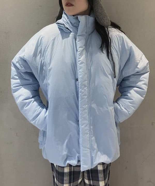 須賀さんの「BEAMS WOMEN｜【別注】Marmot / プリマロフト ジャケット」を使ったコーディネート