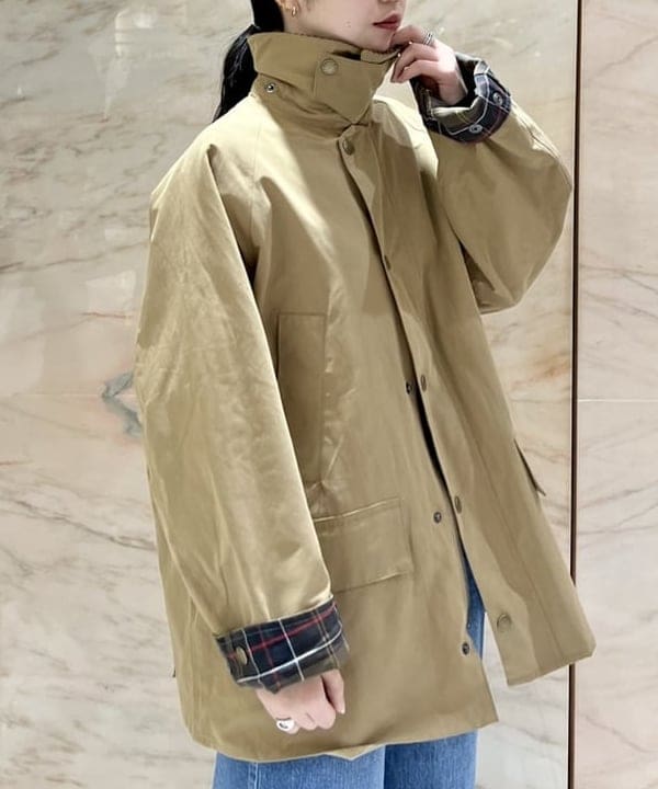 中丸　栞さんの「BEAMS WOMEN｜【別注】Barbour / BEDALE ジャケット」を使ったコーディネート
