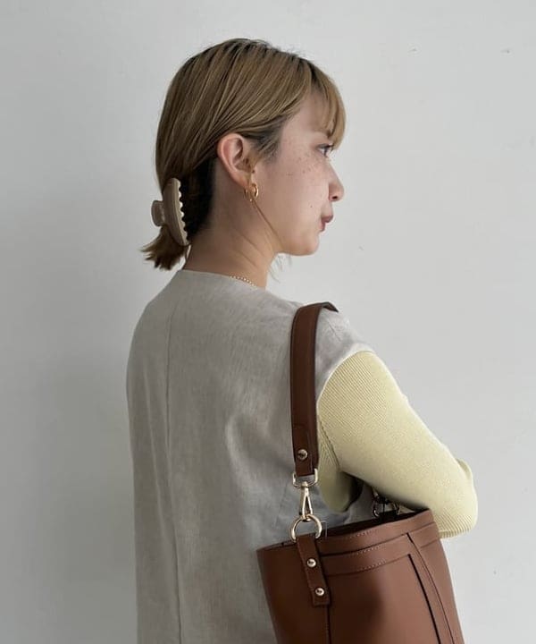 Ito_ririkaさんの「BEAMS WOMEN｜【別注】TICCA / ソリッド リネン ロング ジレ」を使ったコーディネート