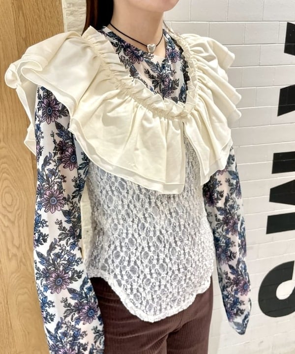 カタヤマ アヤさんの「BEAMS WOMEN｜カット コーデュロイ バイカー ショーツ」を使ったコーディネート