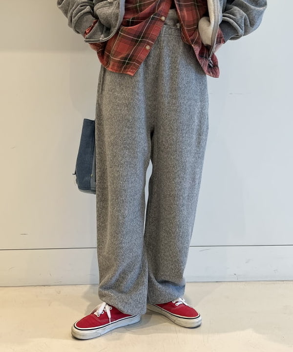 ミナミマリコさんの「BEAMS WOMEN｜maturely / デニム リペア チェーン バッグ」を使ったコーディネート