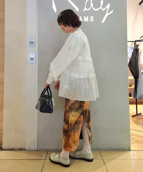 saori KATOさんの「BEAMS WOMEN｜ワイド ビッグ リボン ヘアピン」を使ったコーディネート