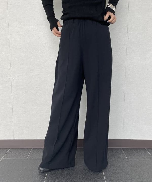 住吉　明佳さんの「BEAMS WOMEN｜TATRAS / 別注 ACACIA ノーカラー ライトダウンジャケット」を使ったコーディネート