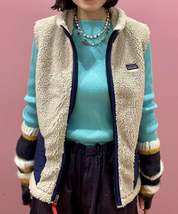 リズさんの「BEAMS WOMEN｜スパンコール リブ リボン カーディガン」を使ったコーディネート