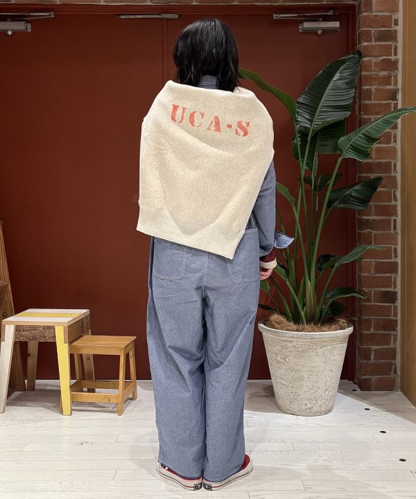 クロサワさんの「BEAMS WOMEN｜Champion / ロゴ リバースウィーブ(R) クルーネック スウェットシャツ」を使ったコーディネート