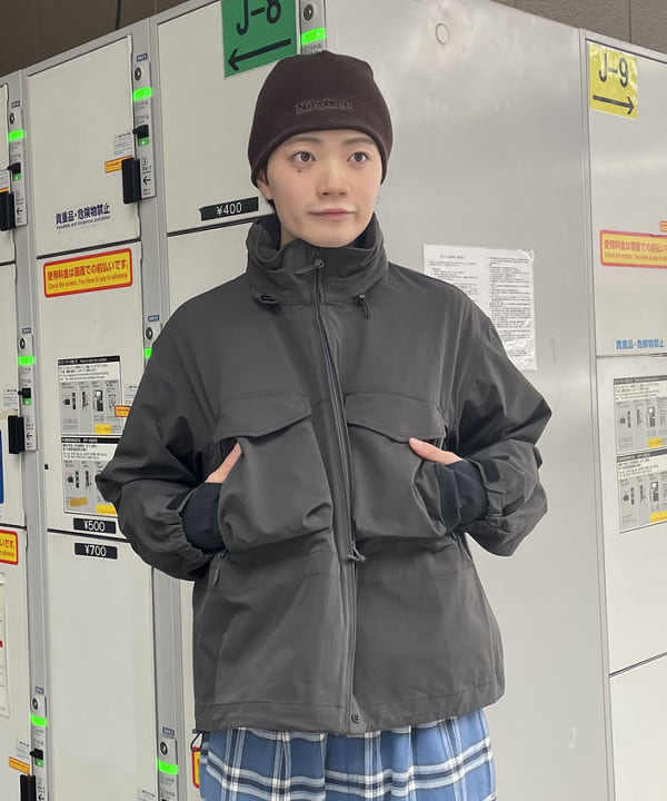 マツミヤさんの「BEAMS WOMEN｜メッシュ ニット ポロシャツ」を使ったコーディネート