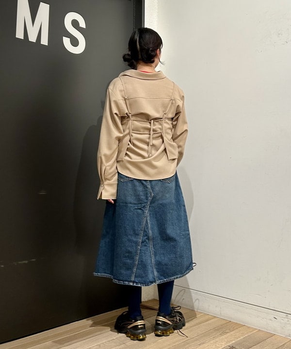 早川 萌子さんの「BEAMS WOMEN｜チュール ギャザー カーディガン」を使ったコーディネート