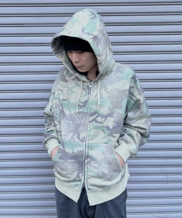 菊田 悠さんの「BEAMS WOMEN｜フェードカモ ジップアップ フーディ」を使ったコーディネート
