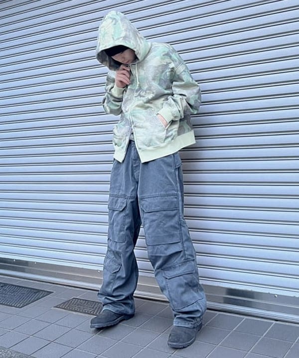 菊田 悠さんの「BEAMS WOMEN｜フェードカモ ジップアップ フーディ」を使ったコーディネート