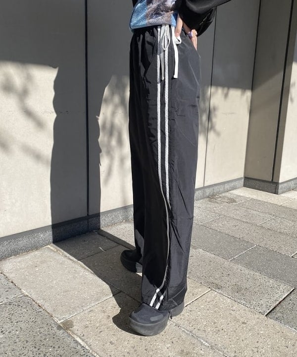 ayaさんの「BEAMS WOMEN｜noeyedia × Ray BEAMS / サングラス "NE451"」を使ったコーディネート