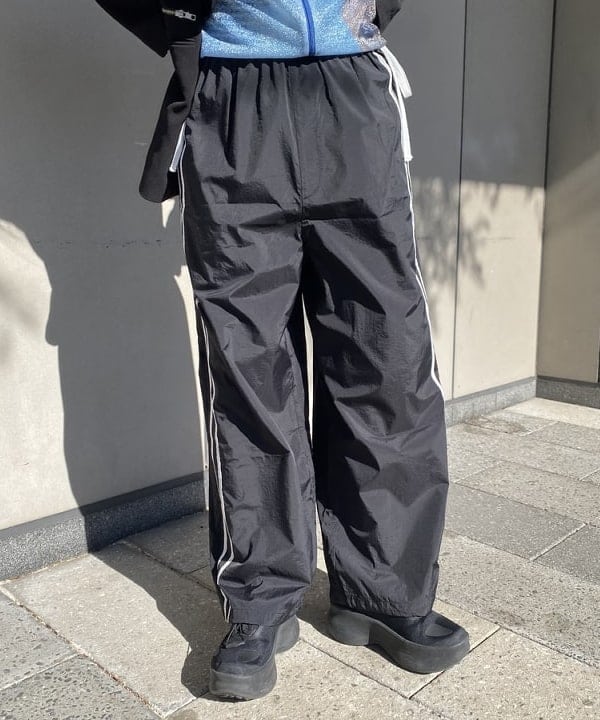 ayaさんの「BEAMS WOMEN｜noeyedia × Ray BEAMS / サングラス "NE451"」を使ったコーディネート