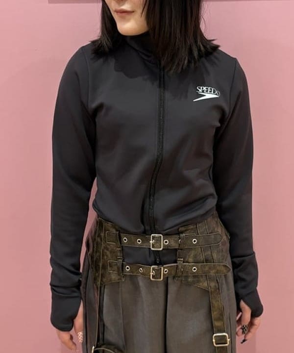 ケミオさんの「BEAMS WOMEN｜サイド レース ラインパンツ」を使ったコーディネート