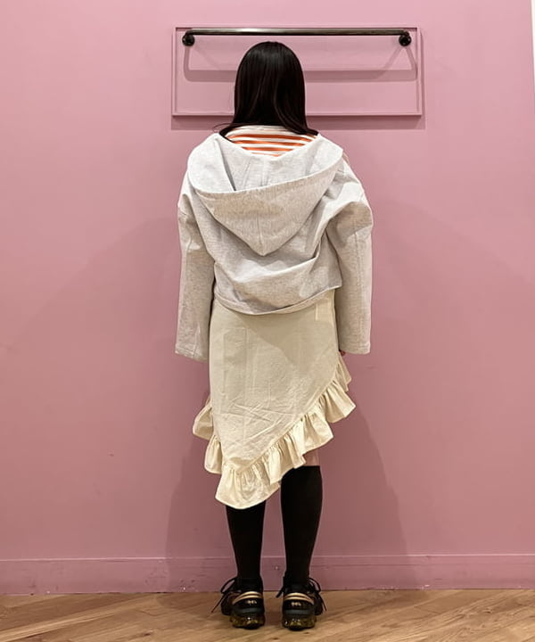 晶さんの「BEAMS WOMEN｜HAVERSACK / ハイゲージ 裏毛 フーデット パーカー」を使ったコーディネート