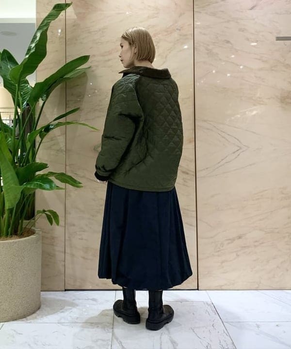 AONO SHIKAMAさんの「BEAMS WOMEN｜Barbour / TRANSPORT キルティング ジャケット」を使ったコーディネート
