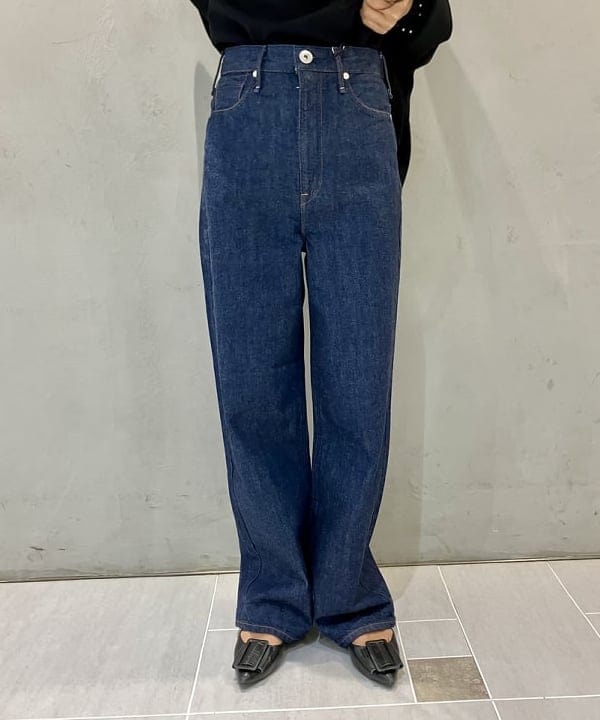 五十峯 さよさんの「BEAMS WOMEN｜アセテート ナイロン カーディガン」を使ったコーディネート