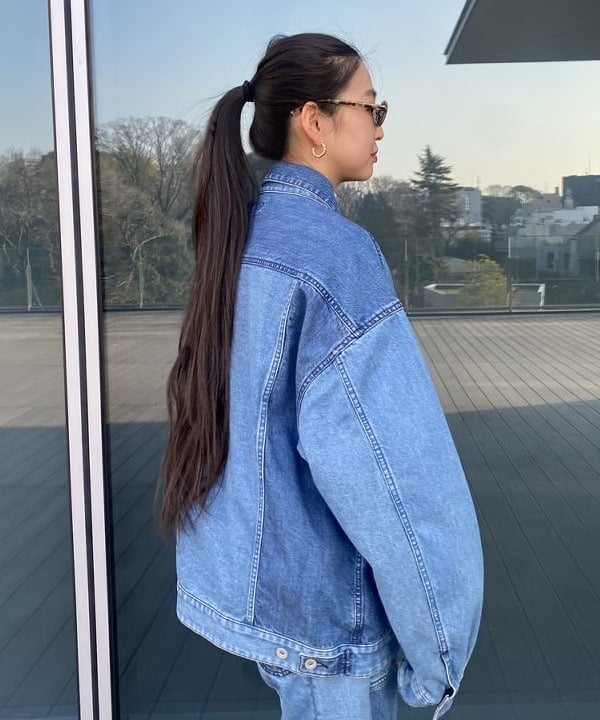 ayaさんの「BEAMS WOMEN｜クレイジー 5ポケット パンツ」を使ったコーディネート