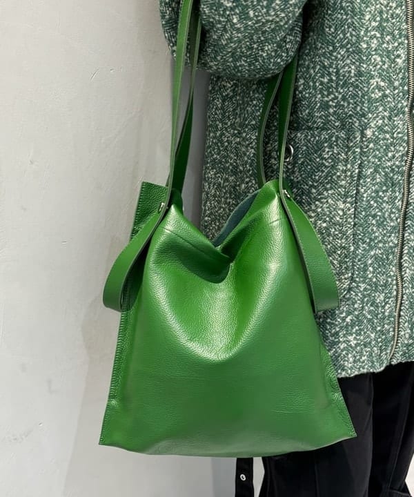 りかちょび/岸本梨佳さんの「BEAMS WOMEN｜BEAURE × Ray BEAMS / 別注 2WAY バッグ」を使ったコーディネート