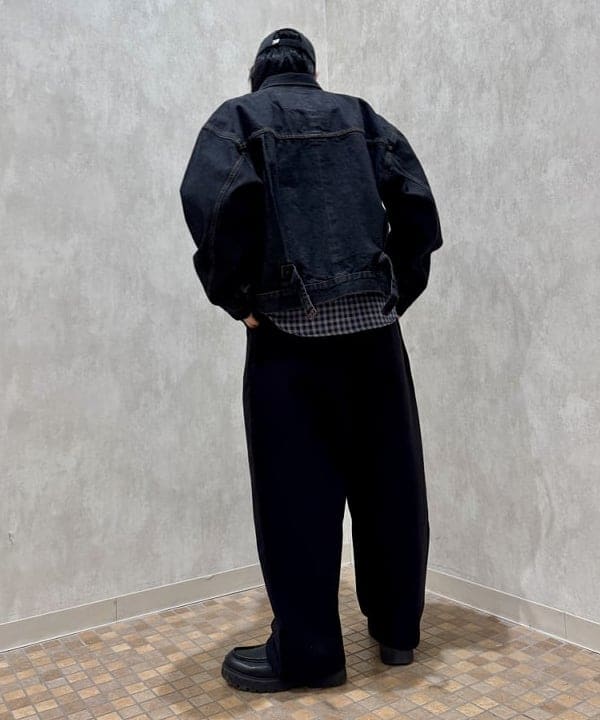 配島 孝明さんの「BEAMS WOMEN｜バルーン スウェットパンツ」を使ったコーディネート