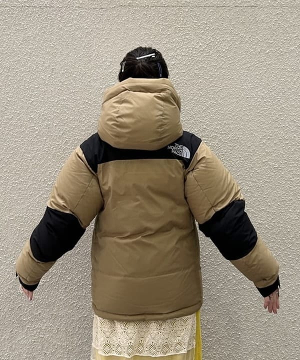 清水 彩乃さんの「BEAMS WOMEN｜THE NORTH FACE / Baltro Light Jacket」を使ったコーディネート