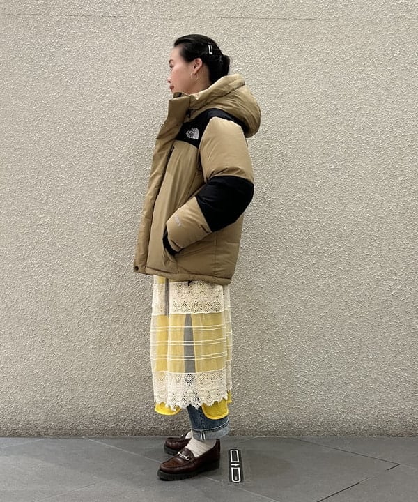 清水 彩乃さんの「BEAMS WOMEN｜THE NORTH FACE / Baltro Light Jacket」を使ったコーディネート