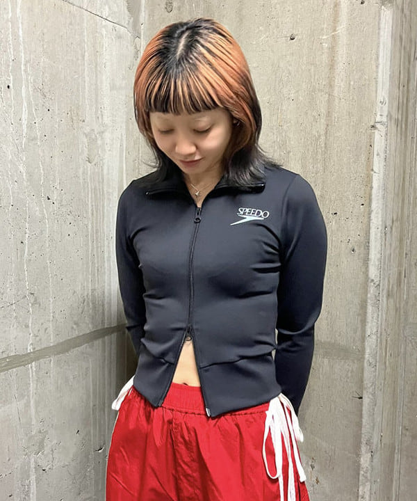 前田 優衣さんの「BEAMS WOMEN｜レース ライン トラック パンツ」を使ったコーディネート