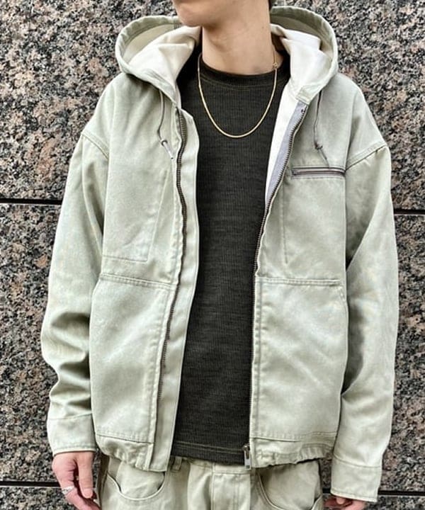 西村 光平さんの「BEAMS WOMEN｜テック ダック フーデット ブルゾン」を使ったコーディネート