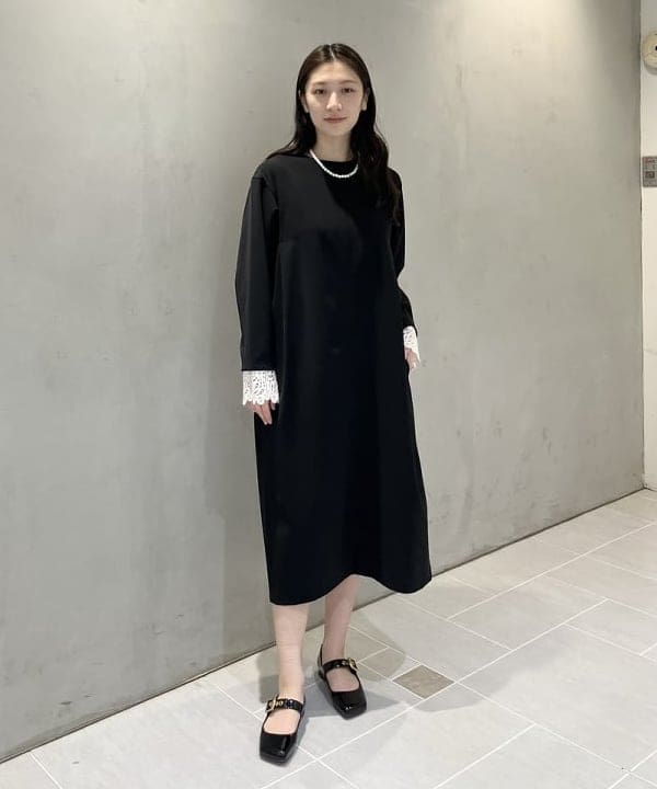 坂本 涼花さんの「BEAMS WOMEN｜ダブルクロス レースカフス ワンピース＊」を使ったコーディネート