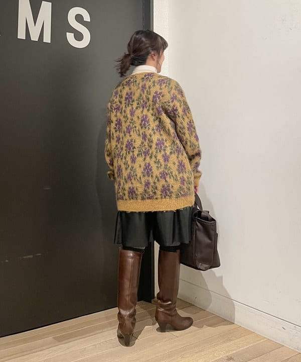 IZUMI MAYUMIさんの「BEAMS WOMEN｜【別注】NOMADIS / WEEKEND petit トートバッグ」を使ったコーディネート