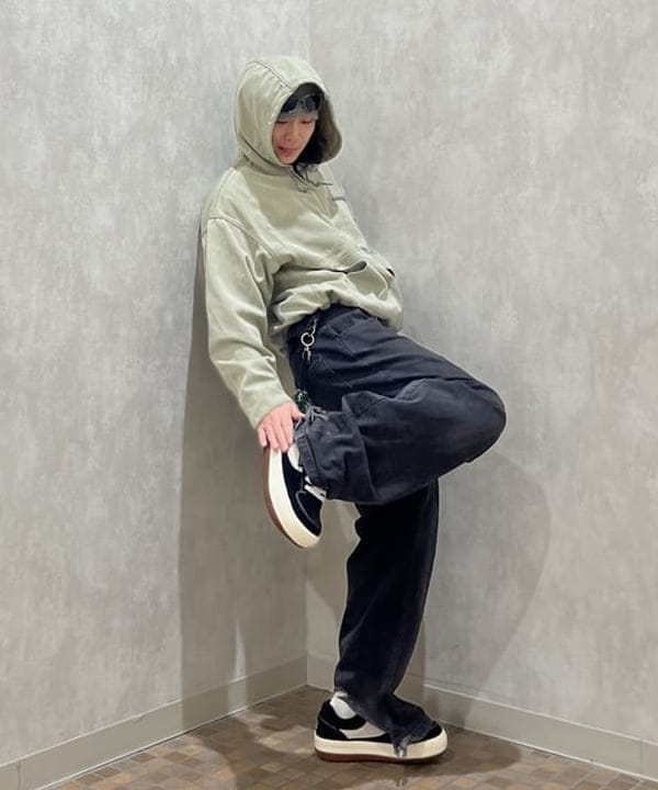 菊田 悠さんの「BEAMS WOMEN｜テック ダック フーデット ブルゾン」を使ったコーディネート