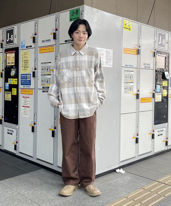 マツミヤさんの「BEAMS WOMEN｜チェック ネルシャツ」を使ったコーディネート