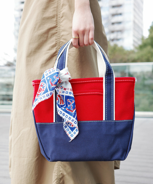 Joさんの「BEAMS WOMEN｜L.L.Bean / Deep Bottom Deluxe Boat and Tote S」を使ったコーディネート