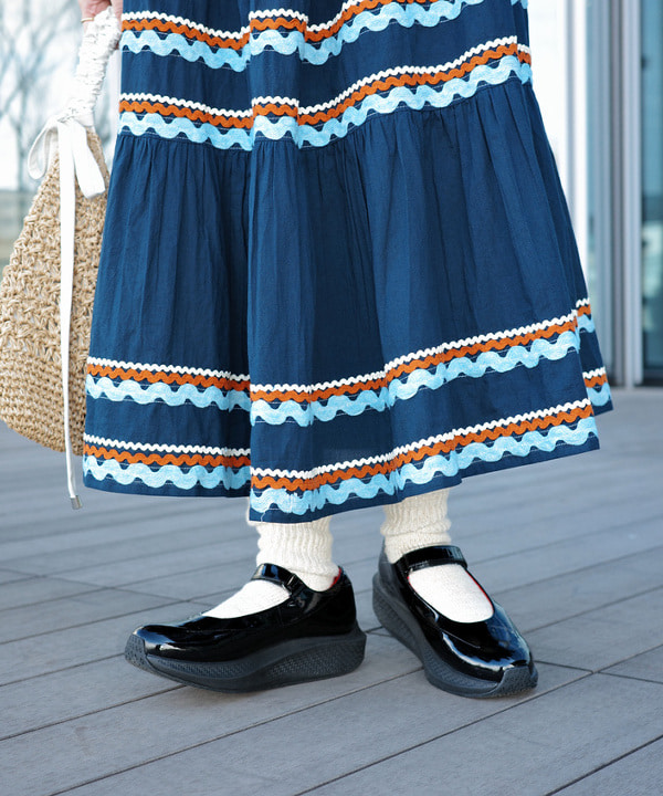 Joさんの「BEAMS WOMEN｜【別注】MBT / SIRIMA8」を使ったコーディネート