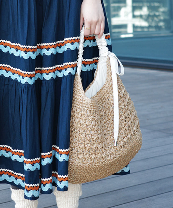 Joさんの「BEAMS WOMEN｜【別注】MBT / SIRIMA8」を使ったコーディネート