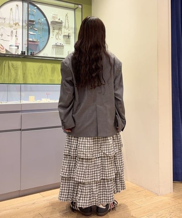 オカベ　アヤカさんの「BEAMS WOMEN｜チュール ギャザー カーディガン」を使ったコーディネート