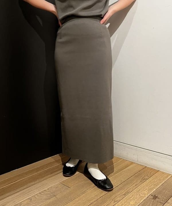 Ito_ririkaさんの「BEAMS WOMEN｜シンプル タイト ニットスカート .M.」を使ったコーディネート
