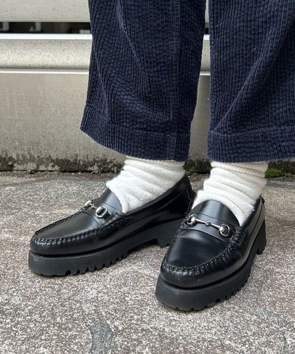 まつむさんの「BEAMS WOMEN｜GREGORY / 別注 VINTAGE HIP MATE NAVY」を使ったコーディネート