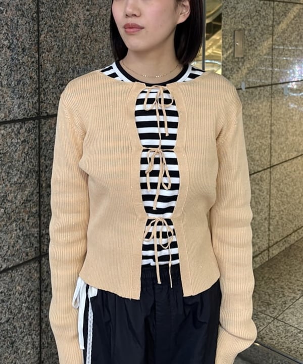 吉田 花さんの「BEAMS WOMEN｜les bon bon / victoria チョーカー」を使ったコーディネート