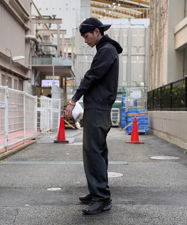 大野 滉太さんの「BEAMS WOMEN｜BEAMS / ワイドフィット デニムパンツ」を使ったコーディネート