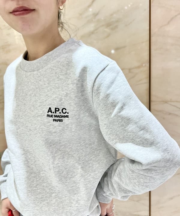 中丸　栞さんの「BEAMS WOMEN｜A.P.C. / RUE MADAME スウェット」を使ったコーディネート